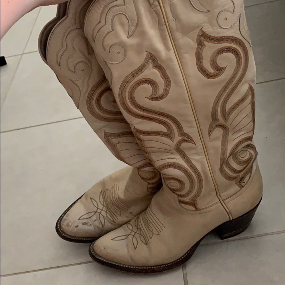 vintage cowboy boots